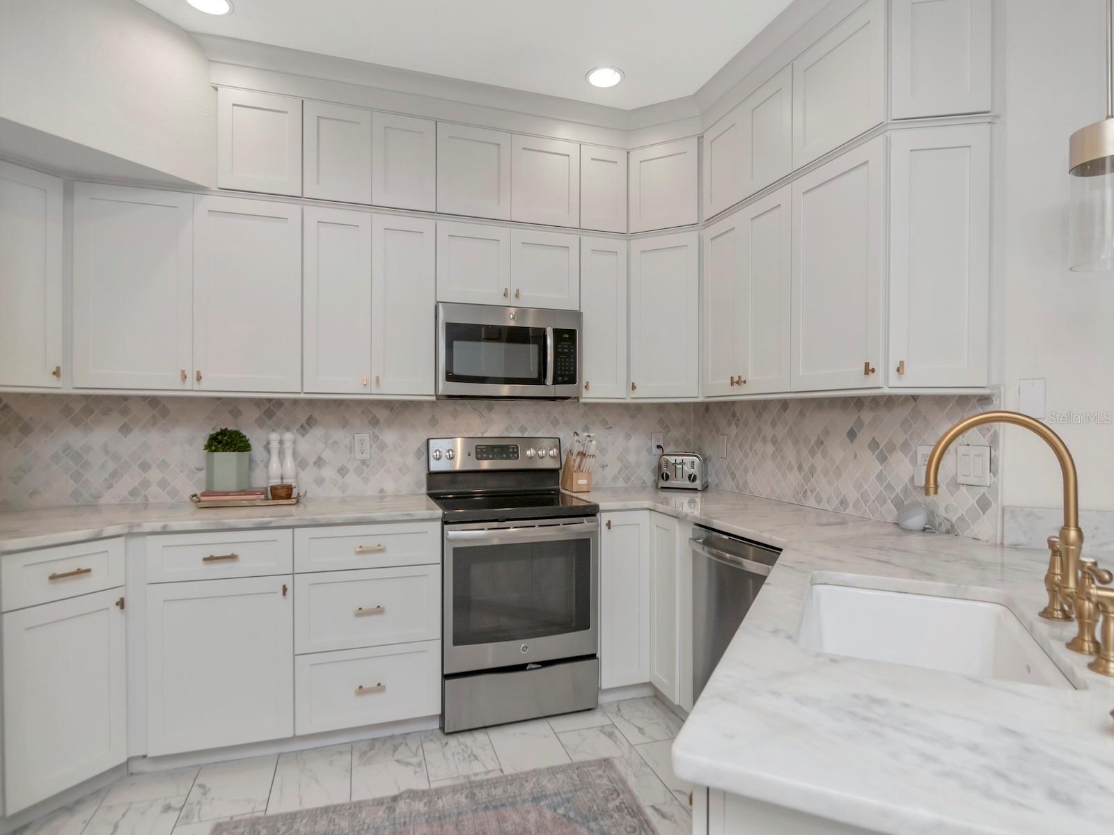 ISLAND PLACE A CONDO - Residential