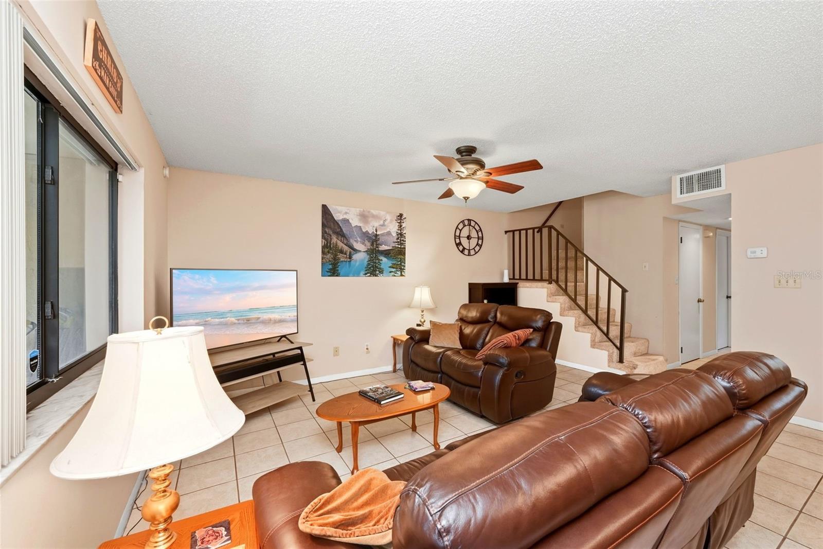 FLORIDA CENTER WINDHOVER RESIDENCE AREA 05 - Residential