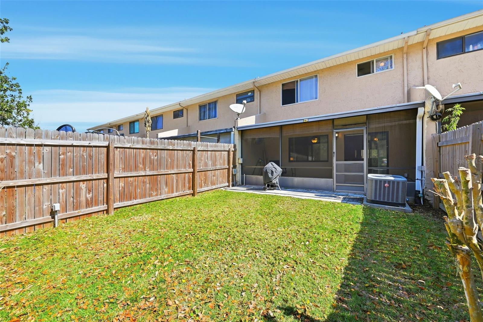 FLORIDA CENTER WINDHOVER RESIDENCE AREA 05 - Residential