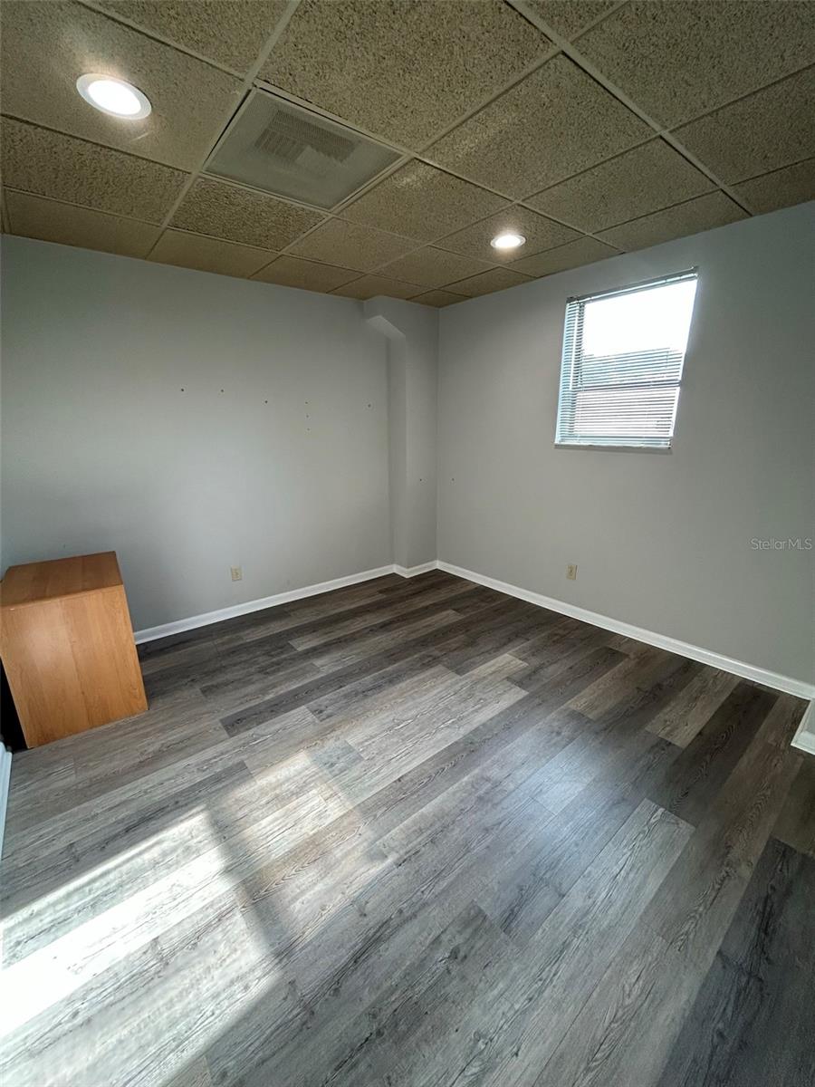 FT KING - Commercial Lease