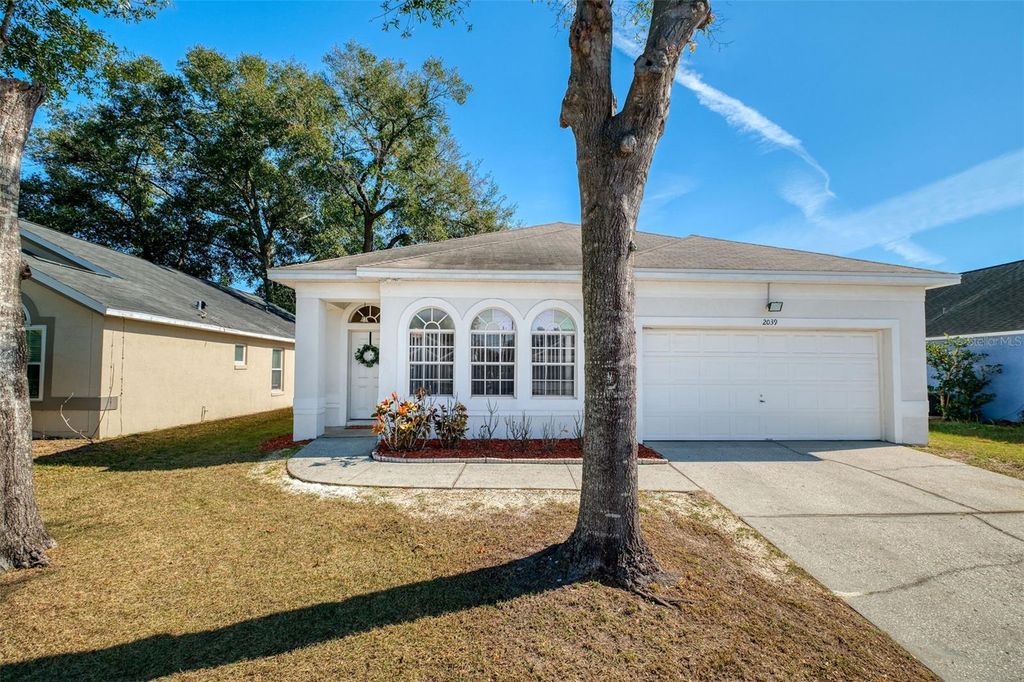 Photo of 2039 Cobblefield Circle, Apopka, FL 32703 (MLS # O6373954)
