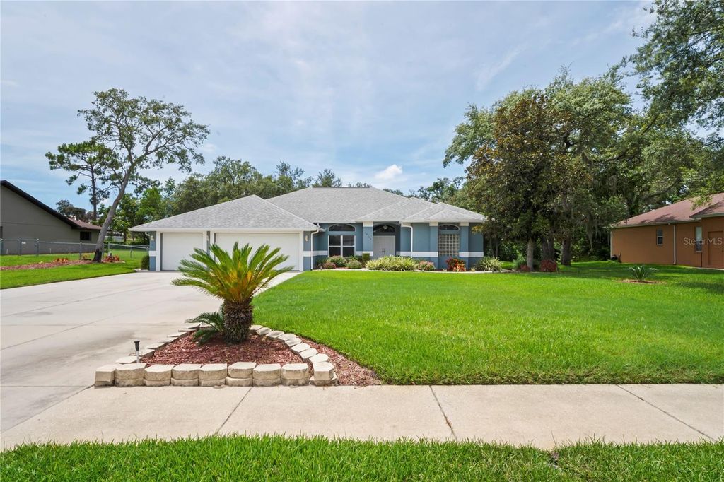 Photo of 18905 Bascomb Lane, Hudson, FL 34667 (MLS # W7877145)
