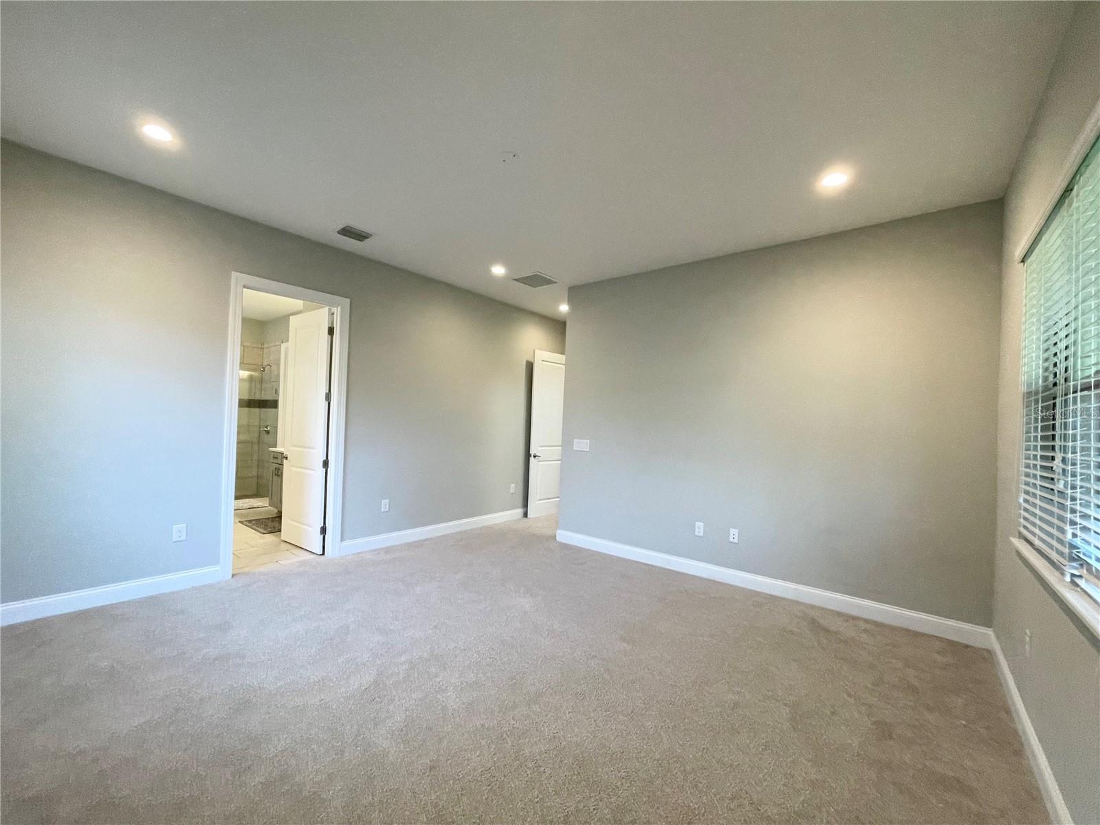 ROYAL CYPRESS PRESERVE - Residential Lease