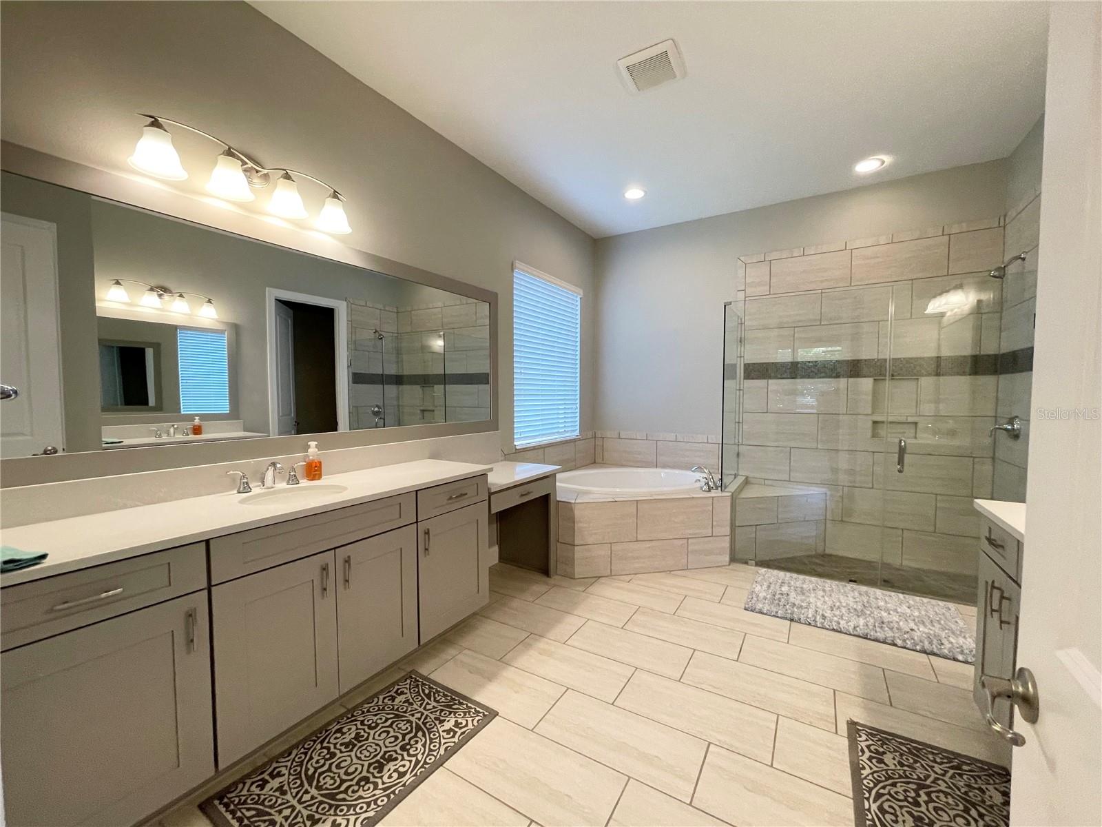 ROYAL CYPRESS PRESERVE - Residential Lease