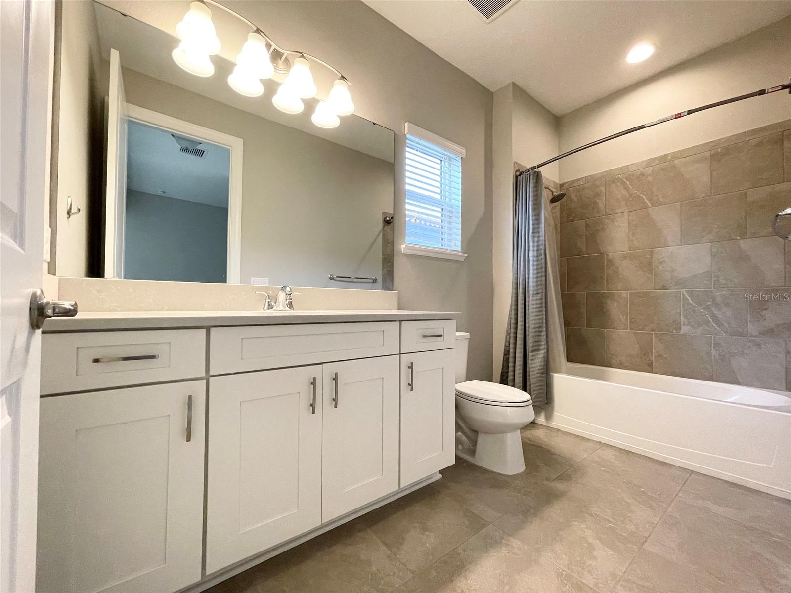 ROYAL CYPRESS PRESERVE - Residential Lease