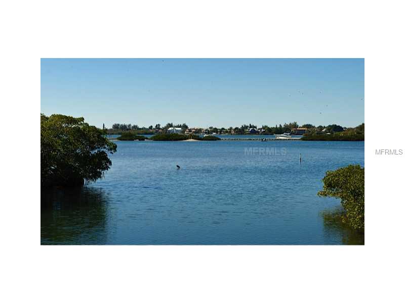 OYSTER BAY LANDINGS - Land