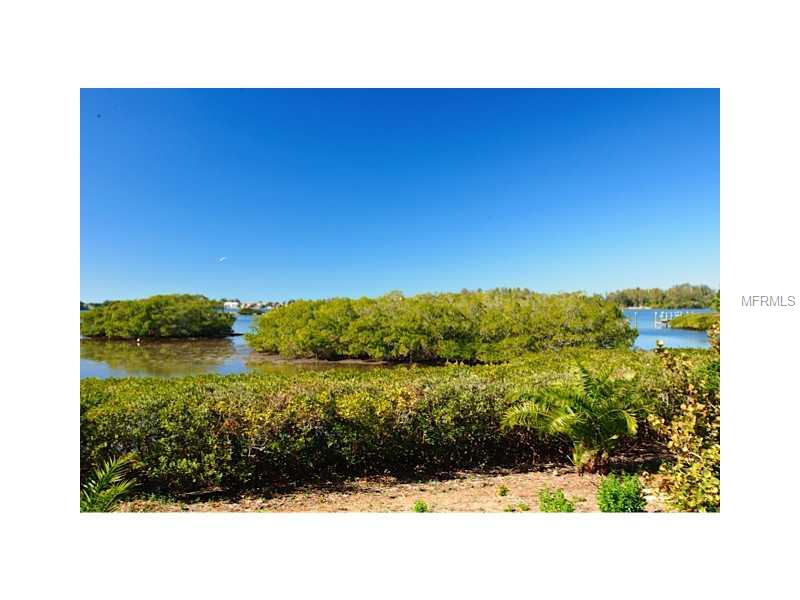 OYSTER BAY LANDINGS - Land