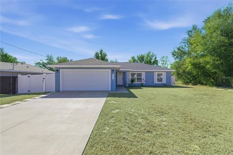 Photo of 13256 SW 106th Street, Dunnellon, FL 34432 (MLS # OM718382)