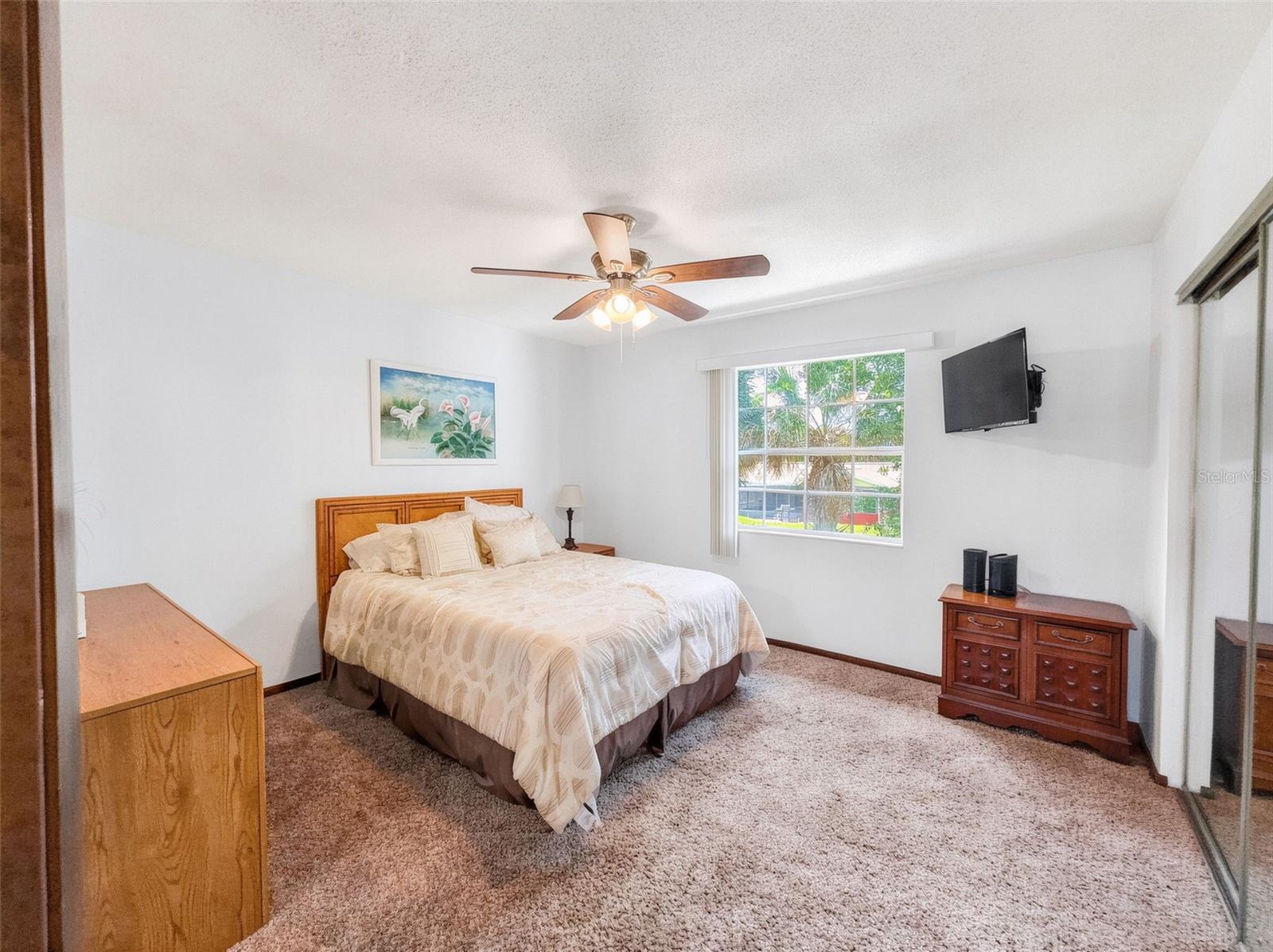 175 YORKTOWNE DRIVE UT11