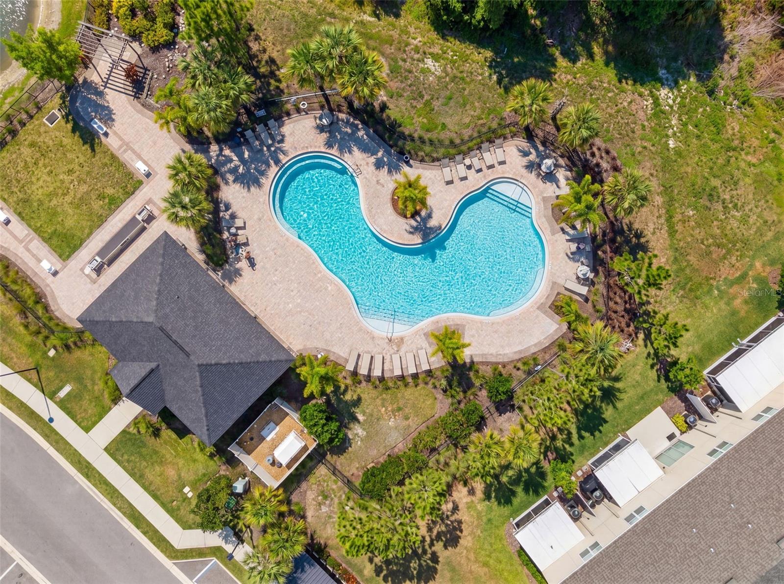 EDGESTONE AT ARTISAN LAKES - Residential