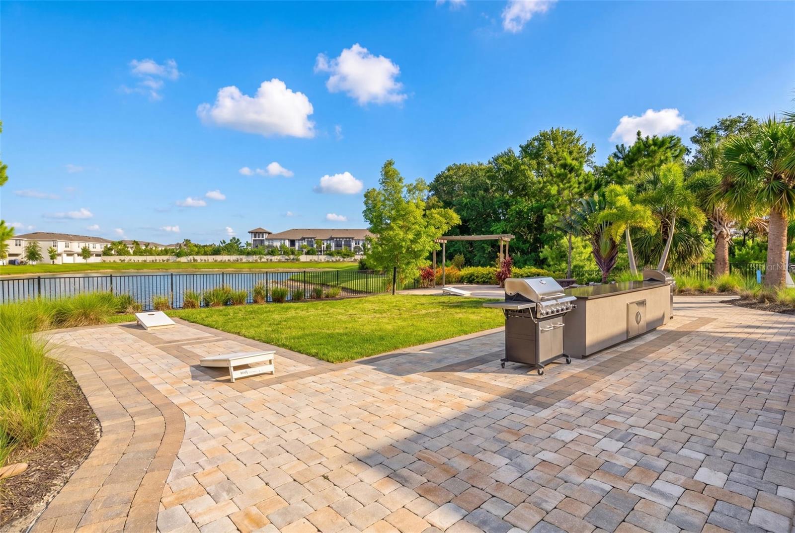 EDGESTONE AT ARTISAN LAKES - Residential