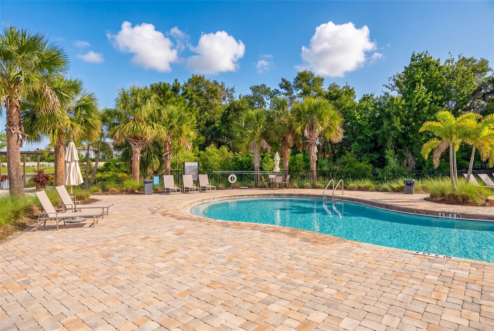 EDGESTONE AT ARTISAN LAKES - Residential
