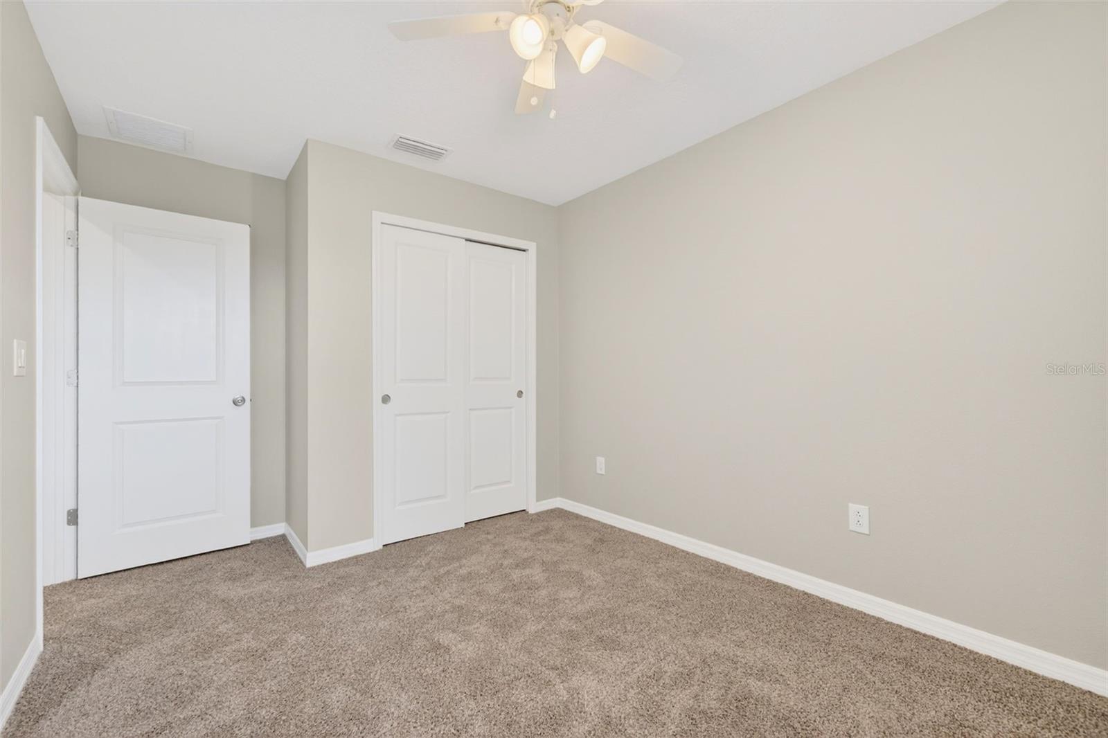 EDGESTONE AT ARTISAN LAKES - Residential