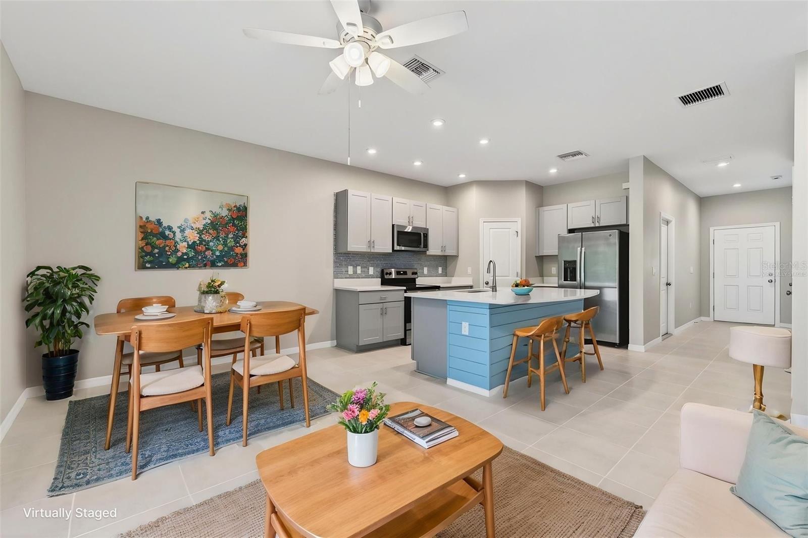 EDGESTONE AT ARTISAN LAKES - Residential