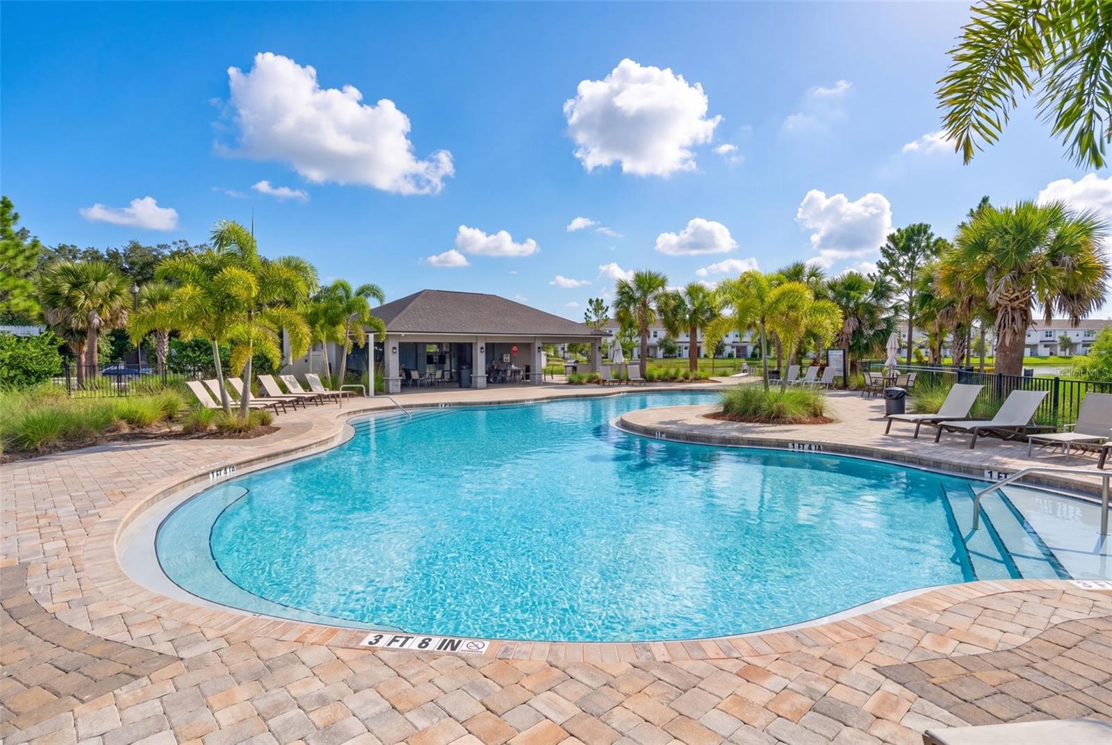 EDGESTONE AT ARTISAN LAKES - Residential
