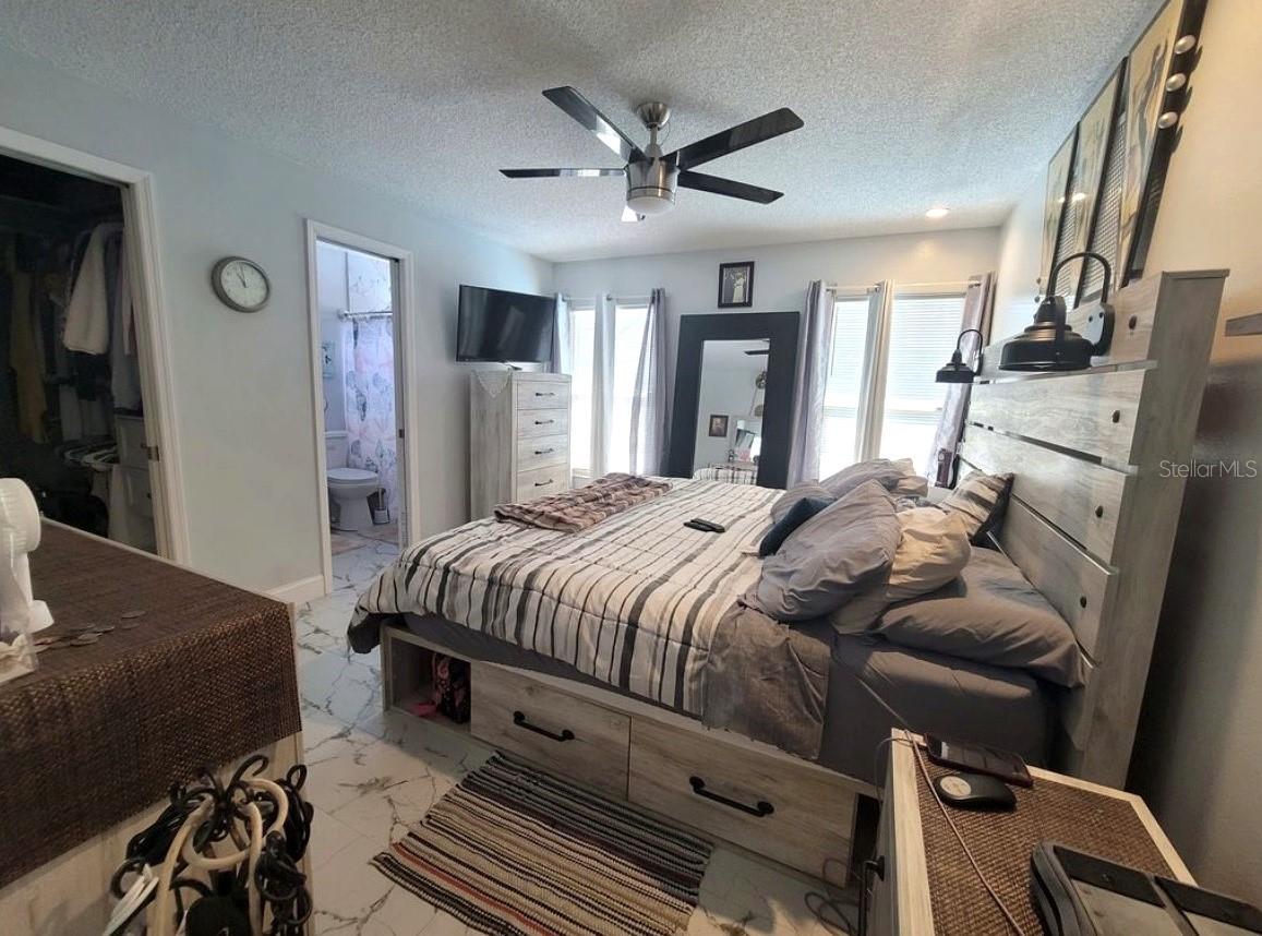 MILL RUN UNIT 5 - Residential