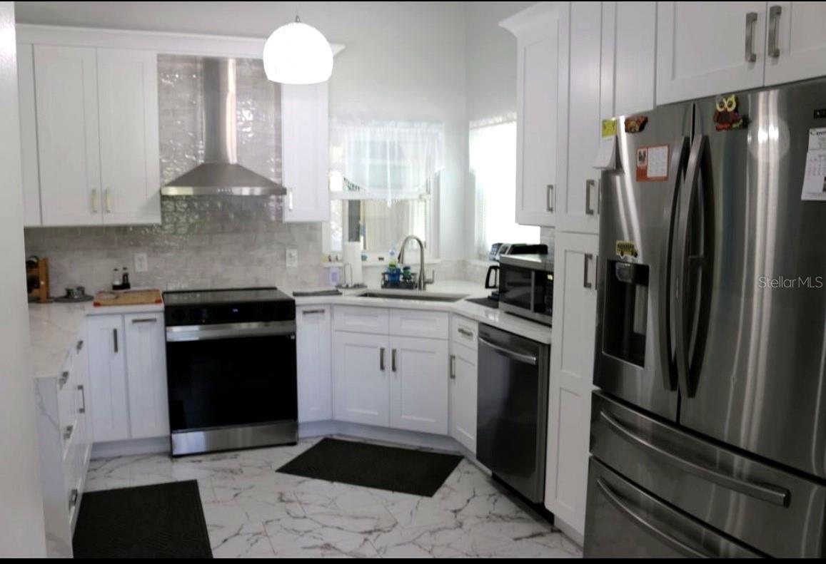 MILL RUN UNIT 5 - Residential