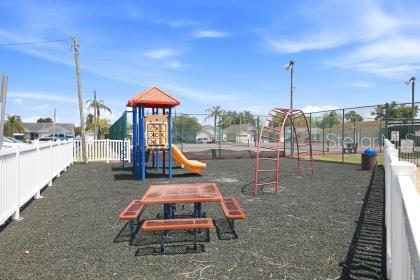 VILLAGE OF LAKESIDE SOUTH II - Residential