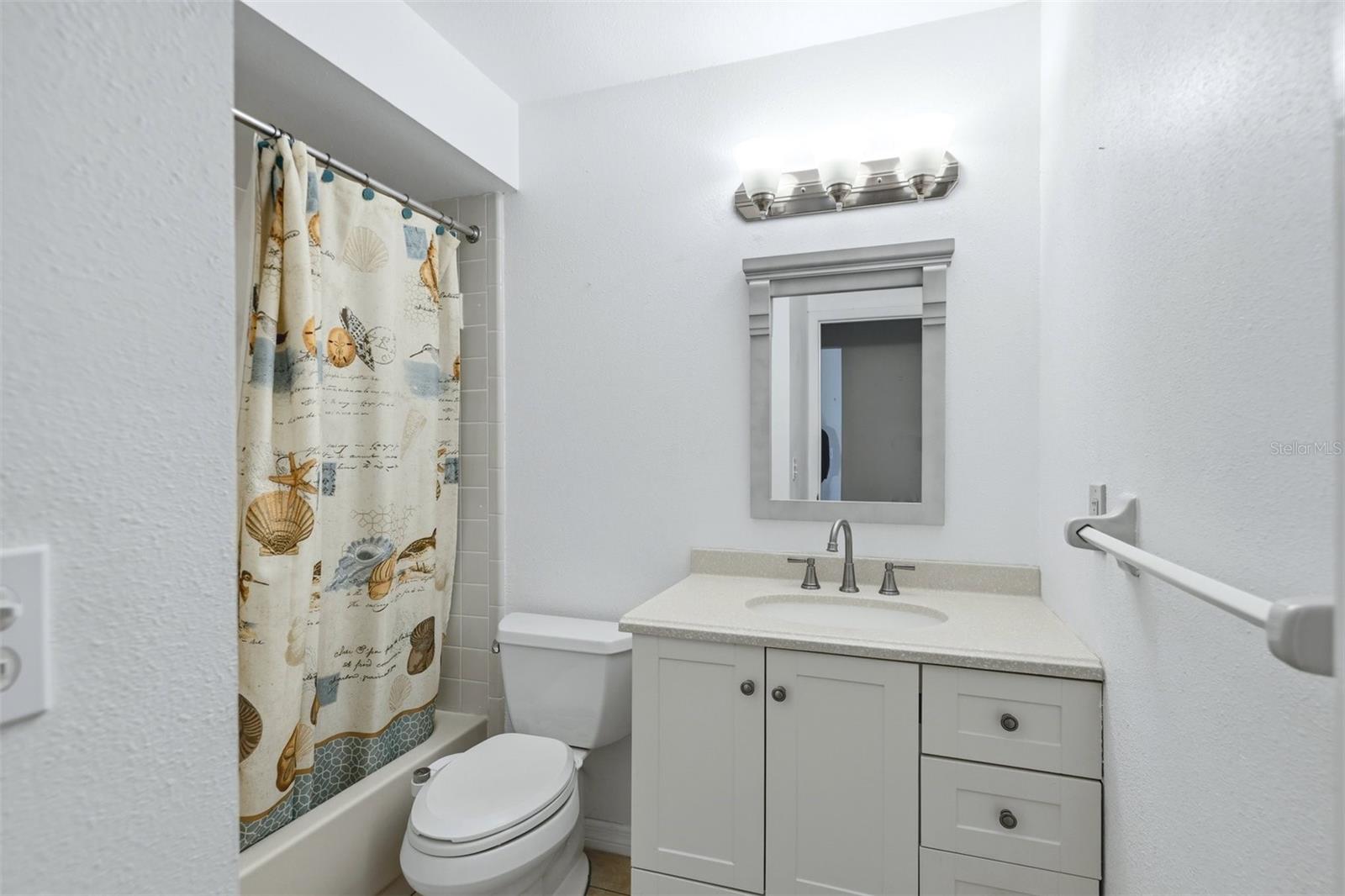 VILLAGE OF LAKESIDE SOUTH II - Residential