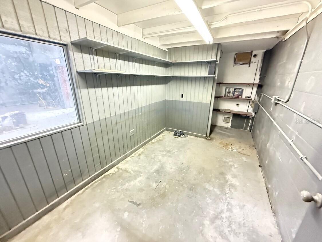 BARDOL SUB - Commercial Sale