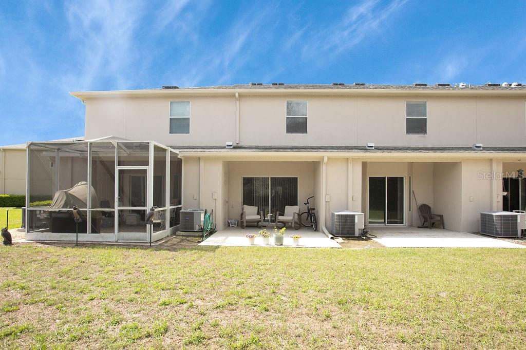 LONE STAR TWNHMS - Residential