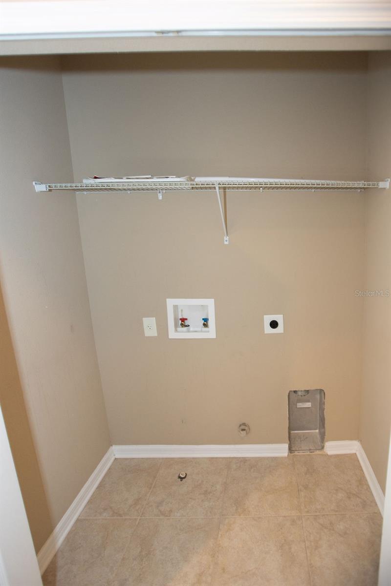 LONE STAR TWNHMS - Residential