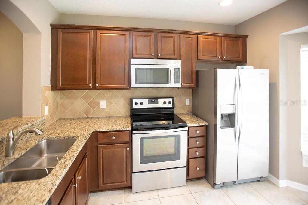 LONE STAR TWNHMS - Residential