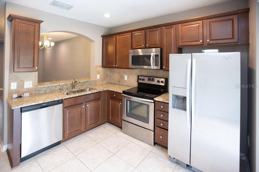 LONE STAR TWNHMS - Residential