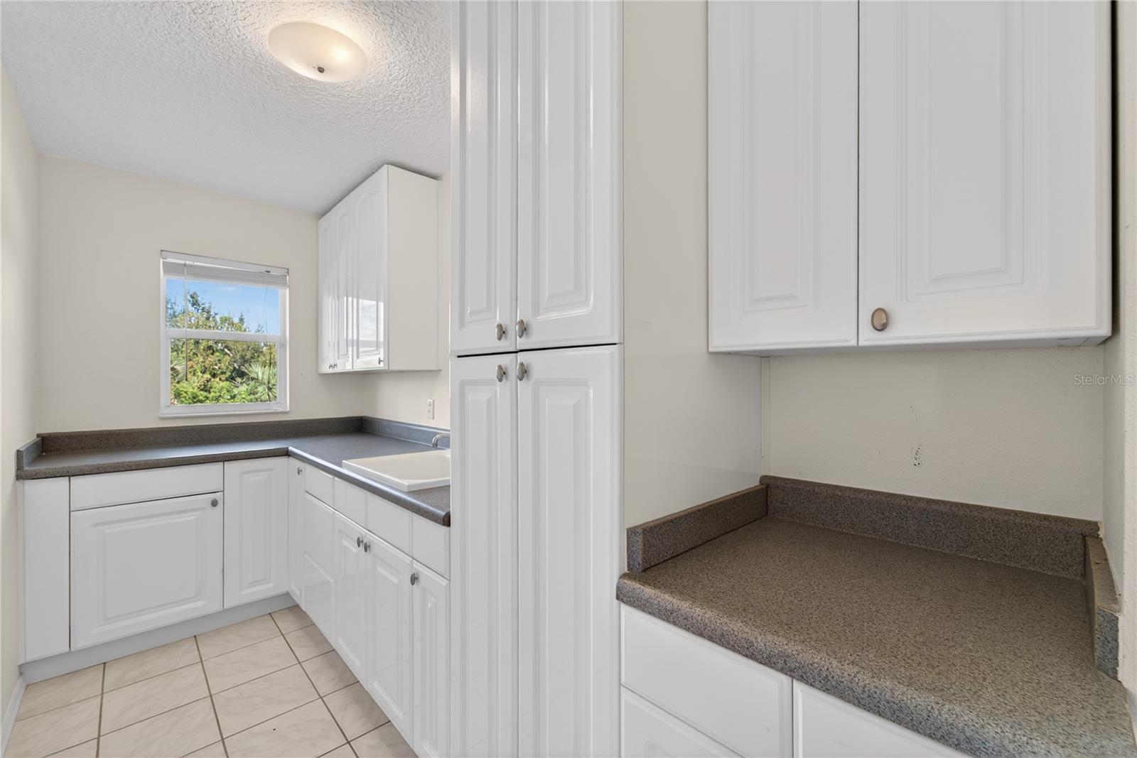 MANASOTA LAND & TIMBER CO - Residential