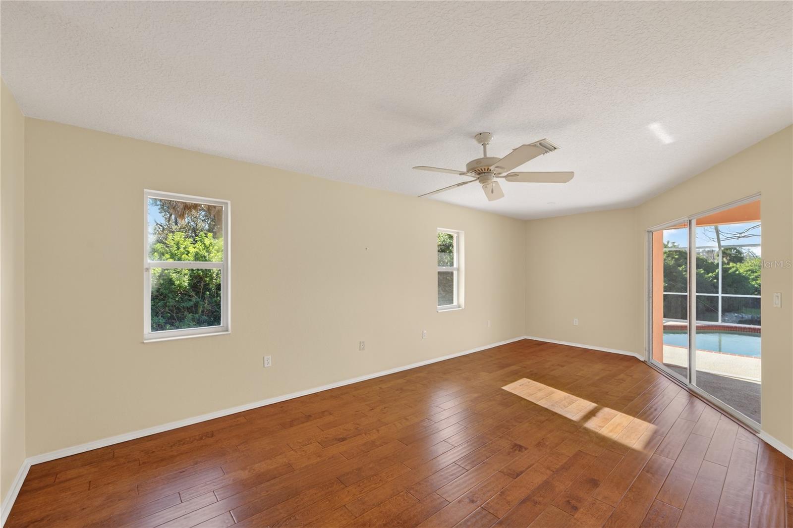 MANASOTA LAND & TIMBER CO - Residential