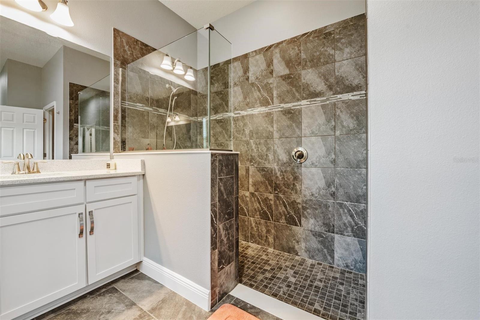 LAKESHORE RANCH PH I - Residential