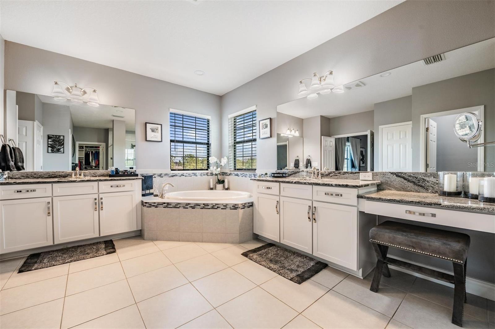 LAKESHORE RANCH PH I - Residential