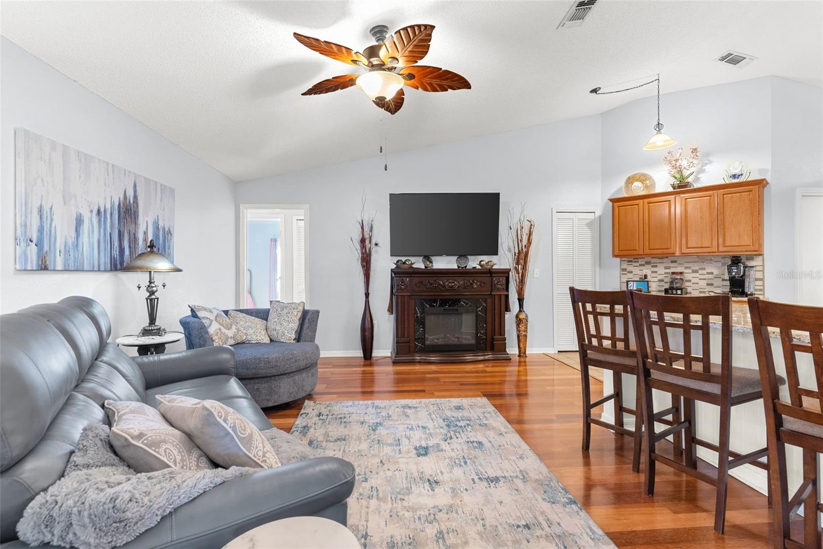 RIVERGLEN UNIT 1 - Residential