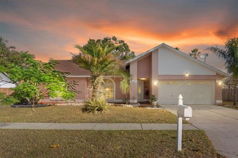 Photo of 9715 Glenpointe Drive, Riverview, FL 33569 (MLS # TB8441852)