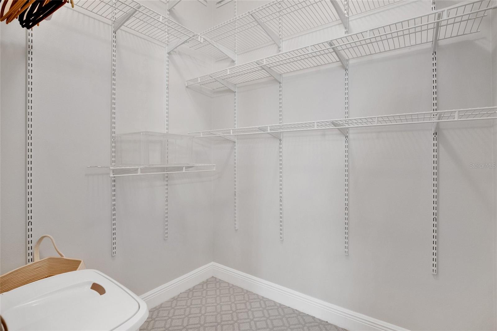 BALDWIN PARKA - Residential