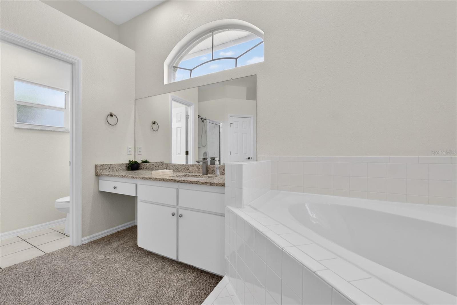 RUBY LAKE PH 01 - Residential