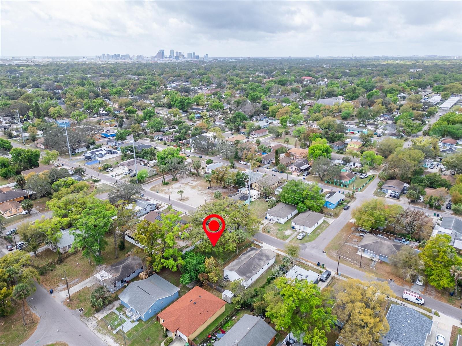 HOLLOMANS J J - Land