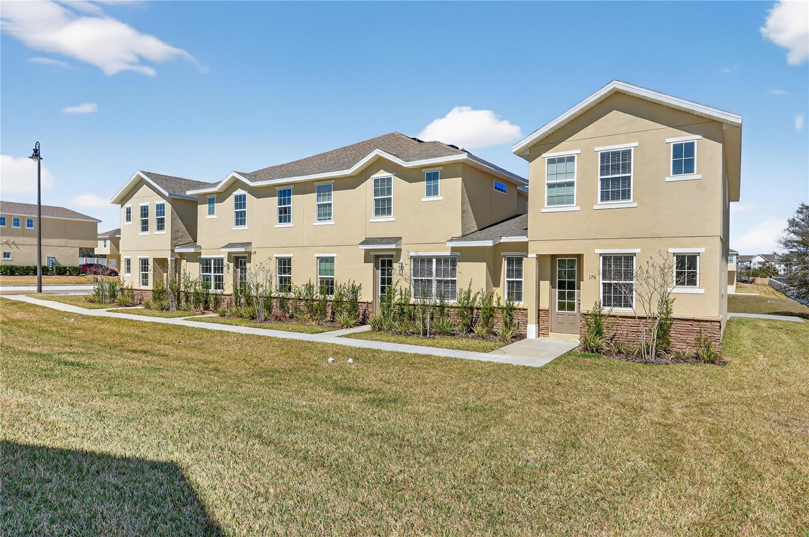 HOLLYGROVE VILLAGE - Residential