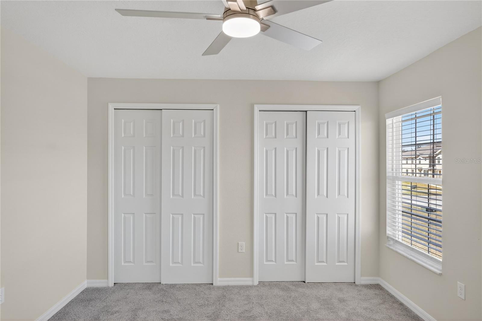 HOLLYGROVE VILLAGE - Residential