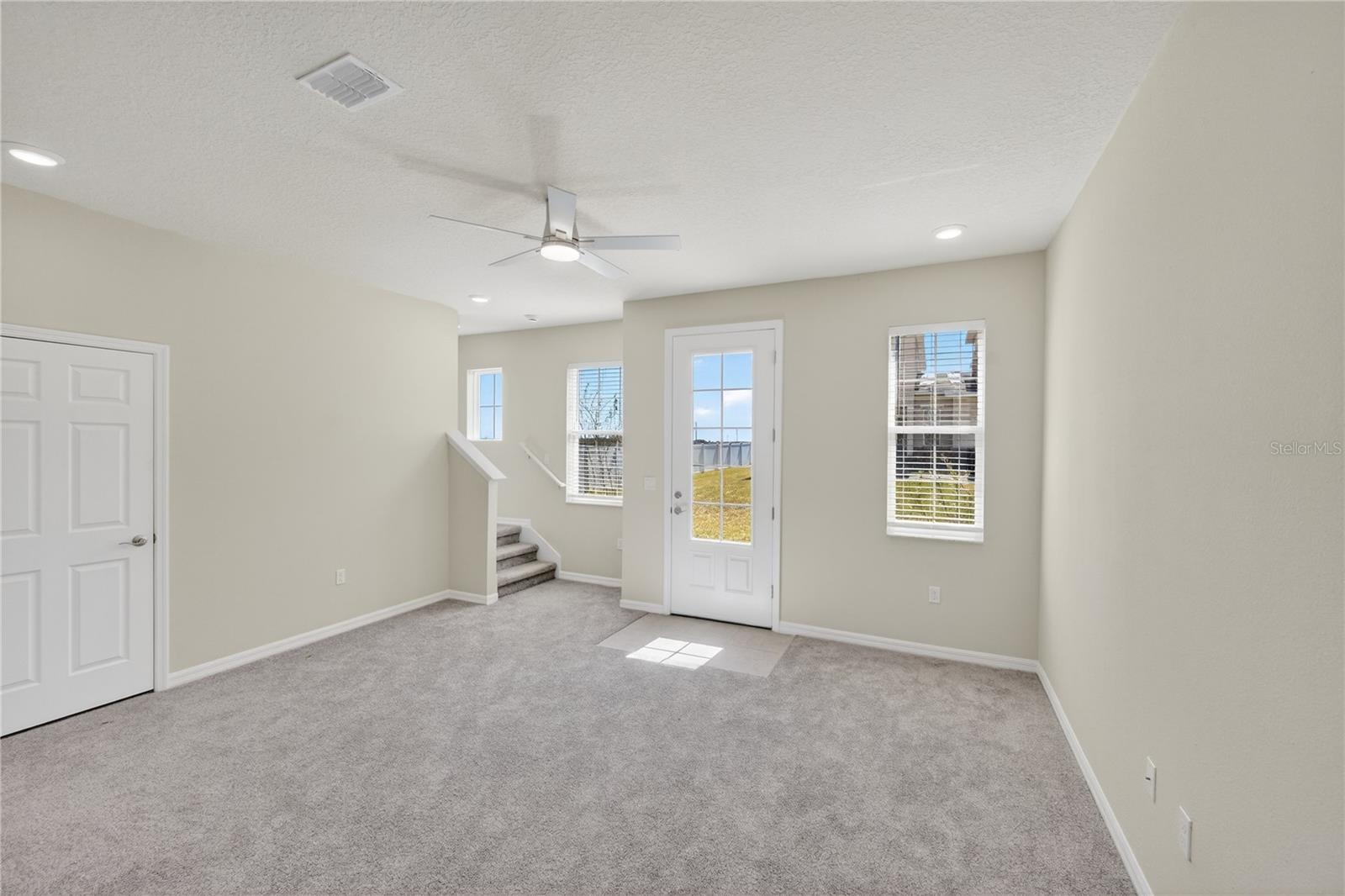 HOLLYGROVE VILLAGE - Residential