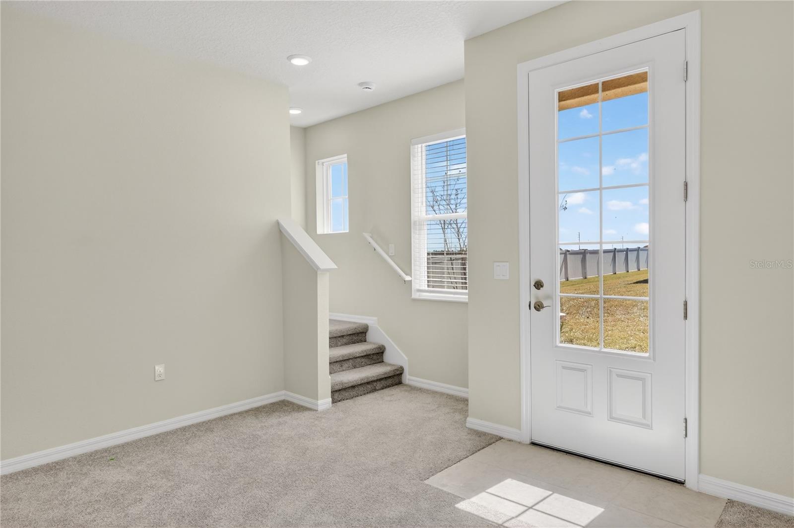 HOLLYGROVE VILLAGE - Residential