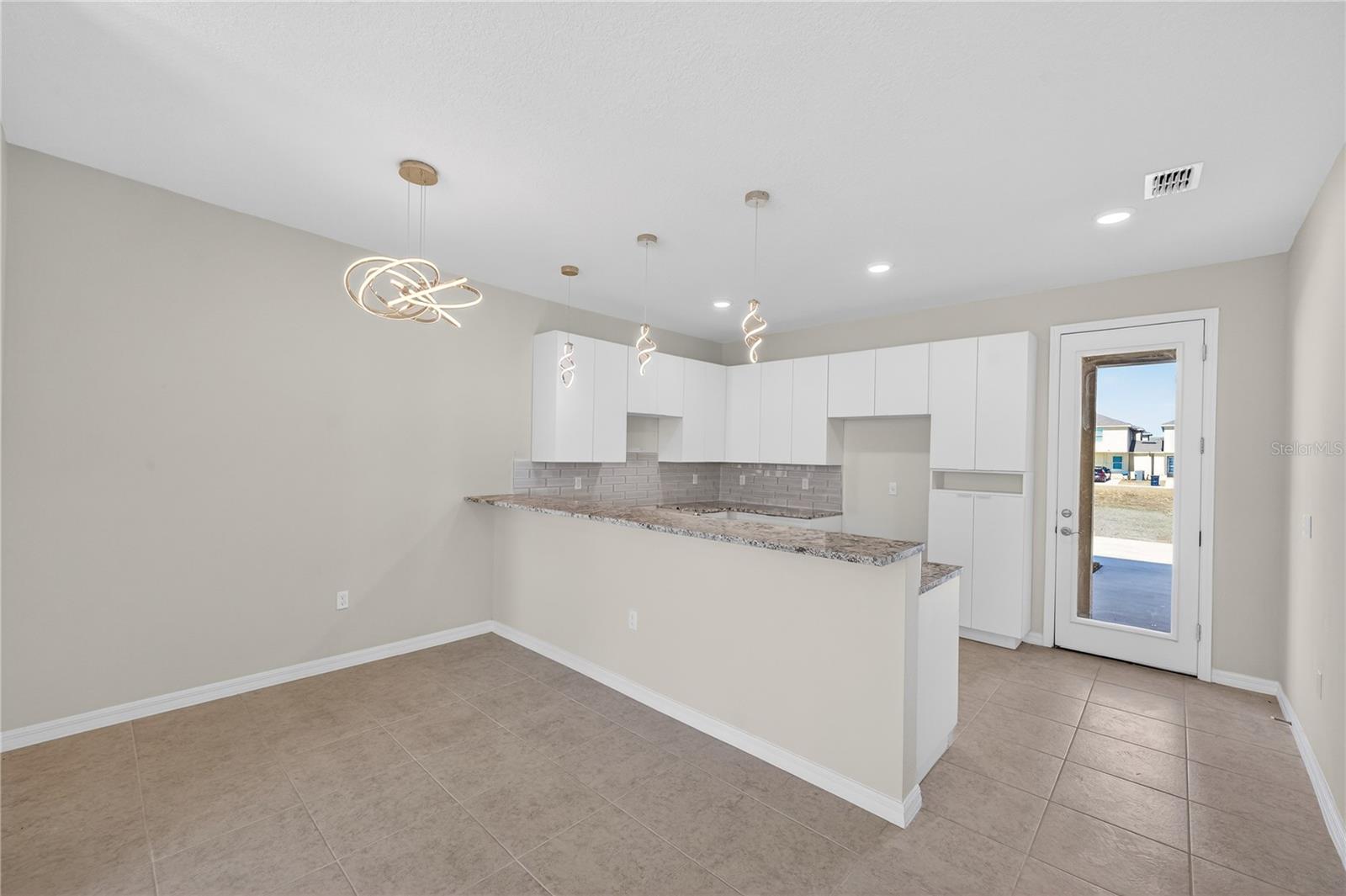 HOLLYGROVE VILLAGE - Residential