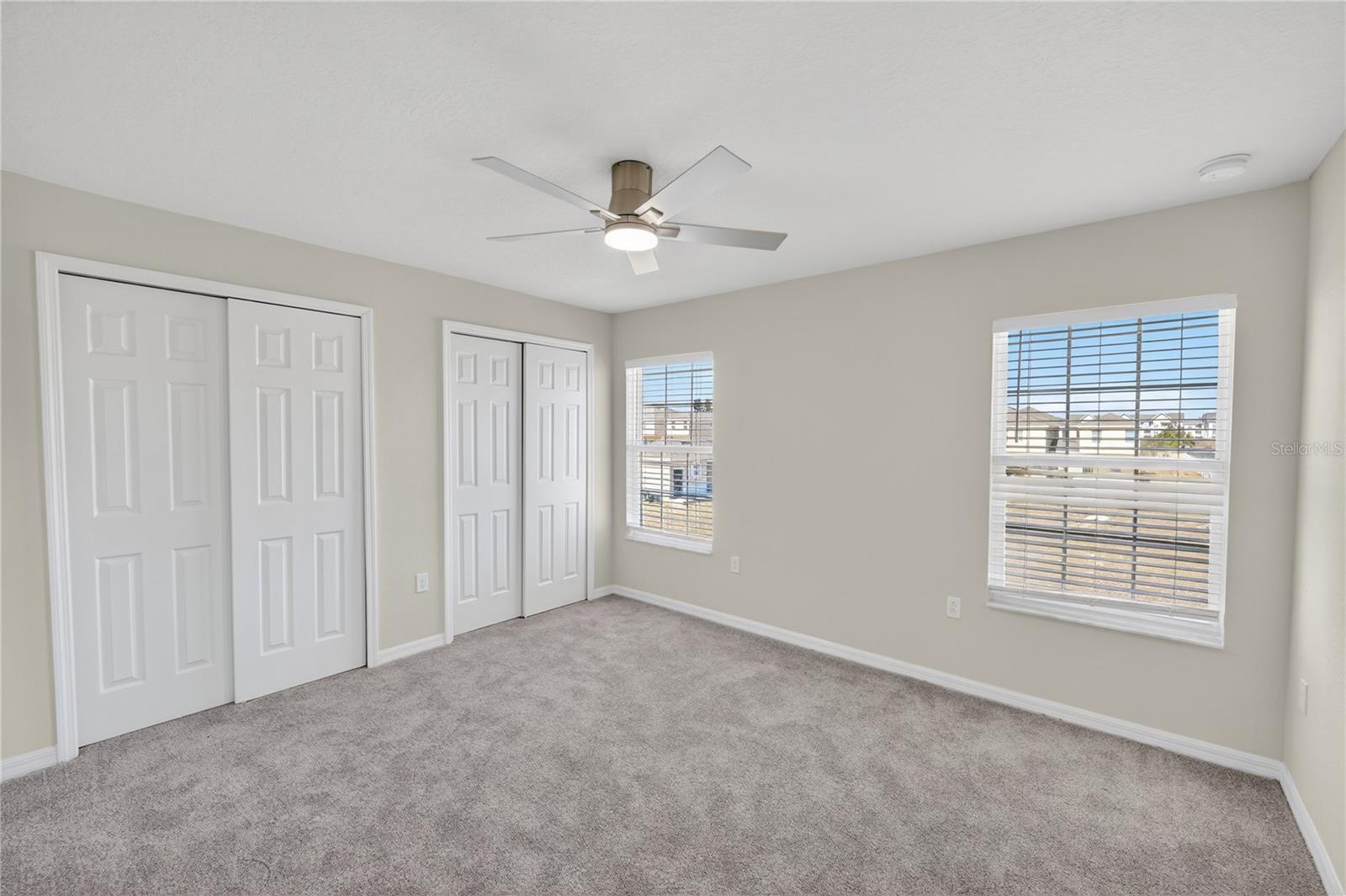 HOLLYGROVE VILLAGE - Residential