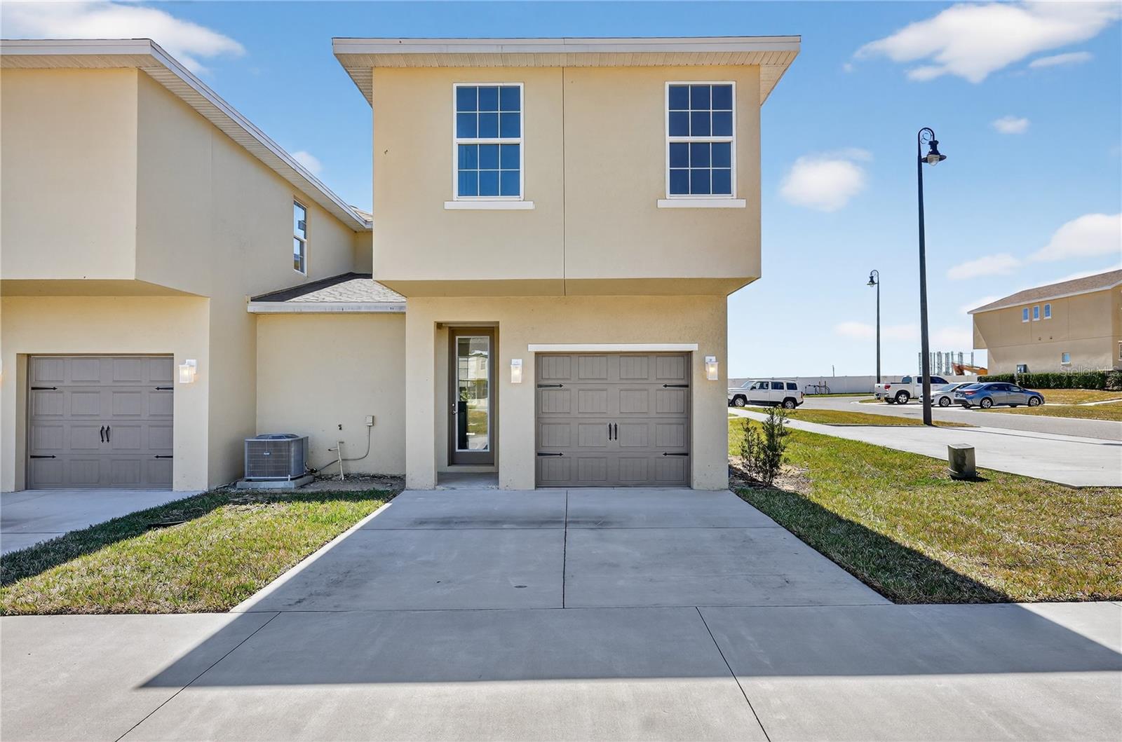 HOLLYGROVE VILLAGE - Residential