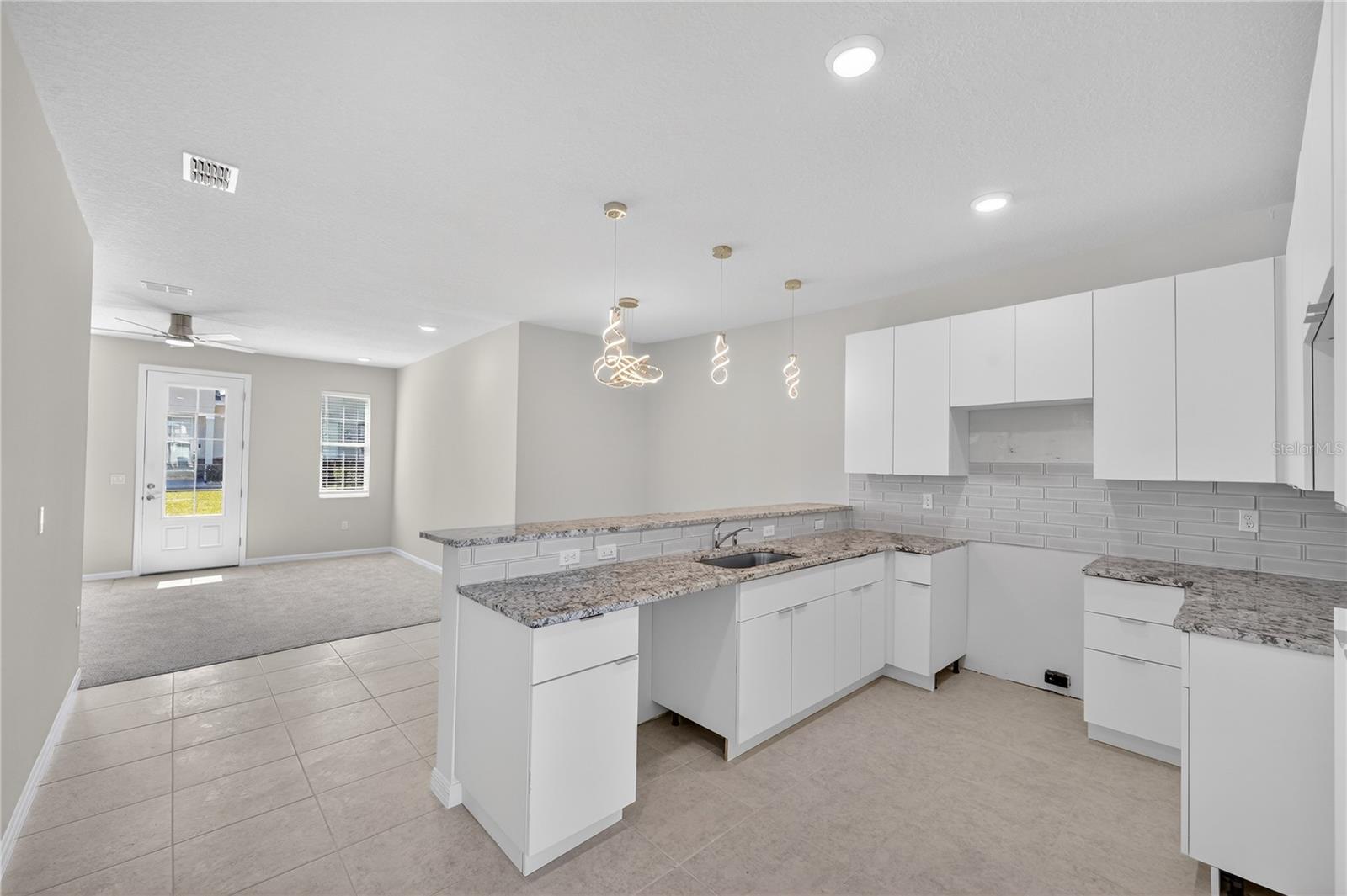 HOLLYGROVE VILLAGE - Residential