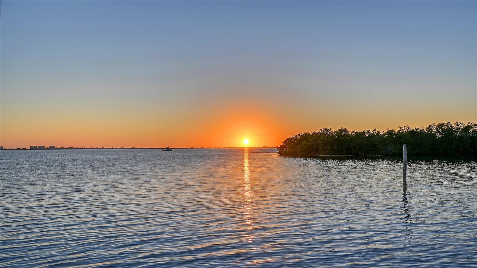 WHITFIELD ESTATES BLKS 14-23 & 26 - Residential