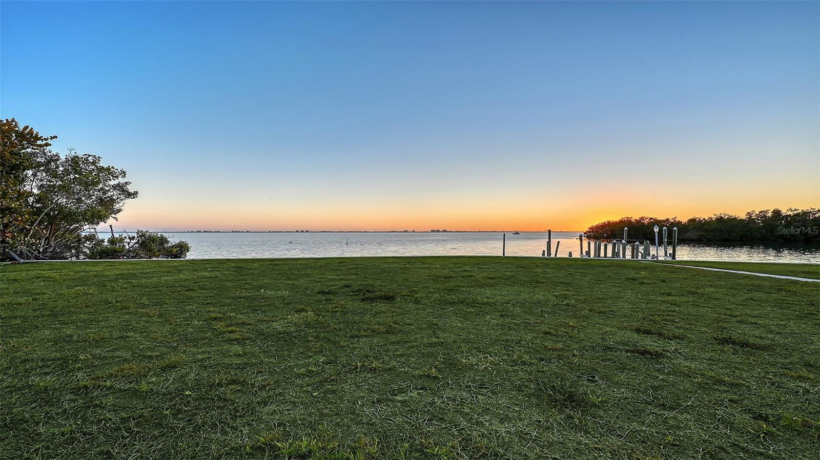 WHITFIELD ESTATES BLKS 14-23 & 26 - Residential