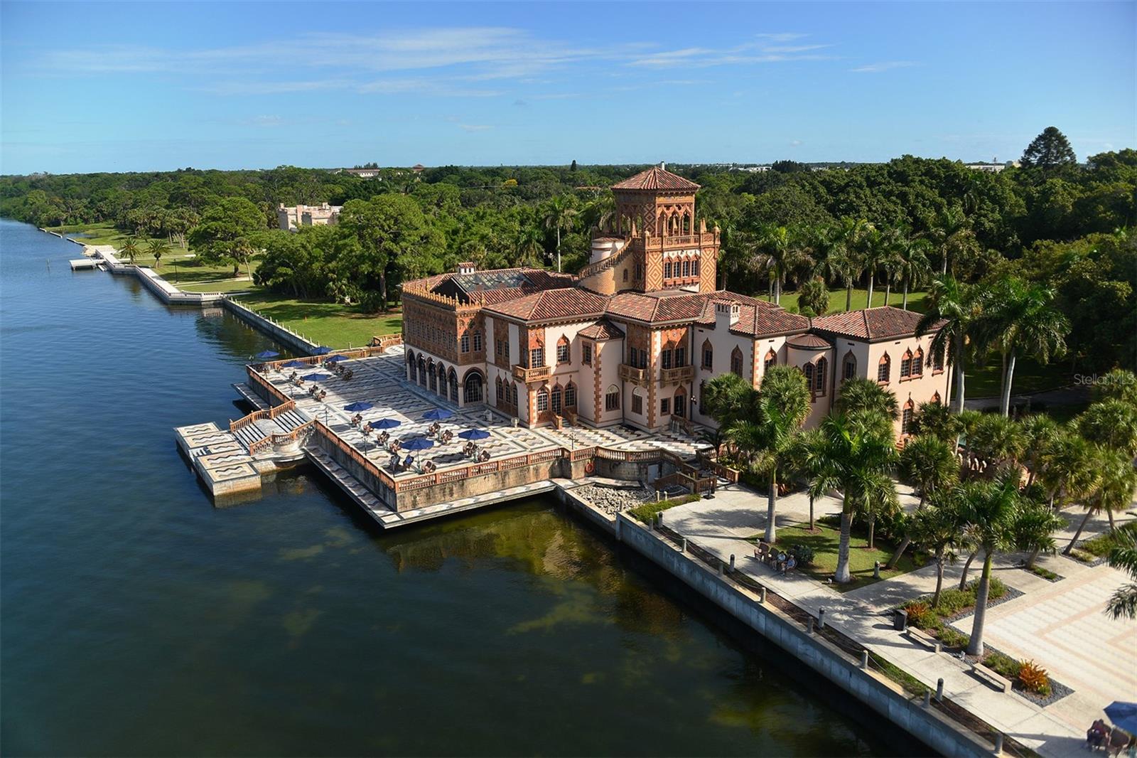 WHITFIELD ESTATES BLKS 14-23 & 26 - Residential