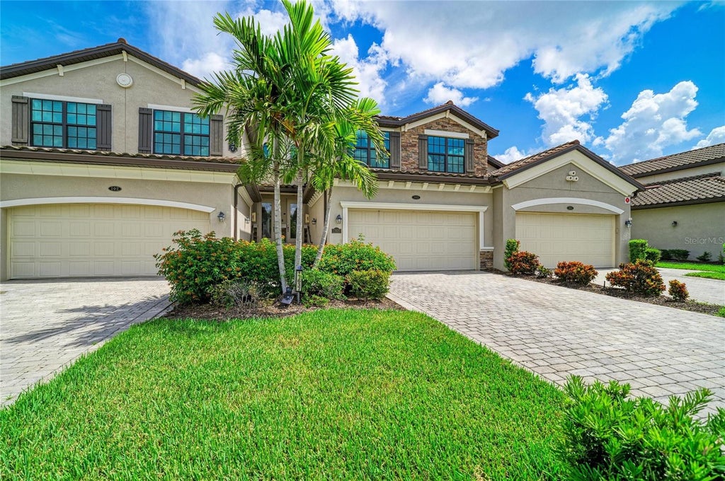 Photo of 17637 Gawthrop Drive #103, Bradenton, FL 34211 (MLS # A4704945)