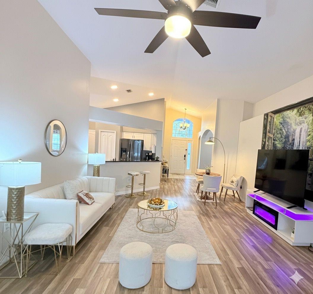 PAVILION PH 2 - Residential Lease